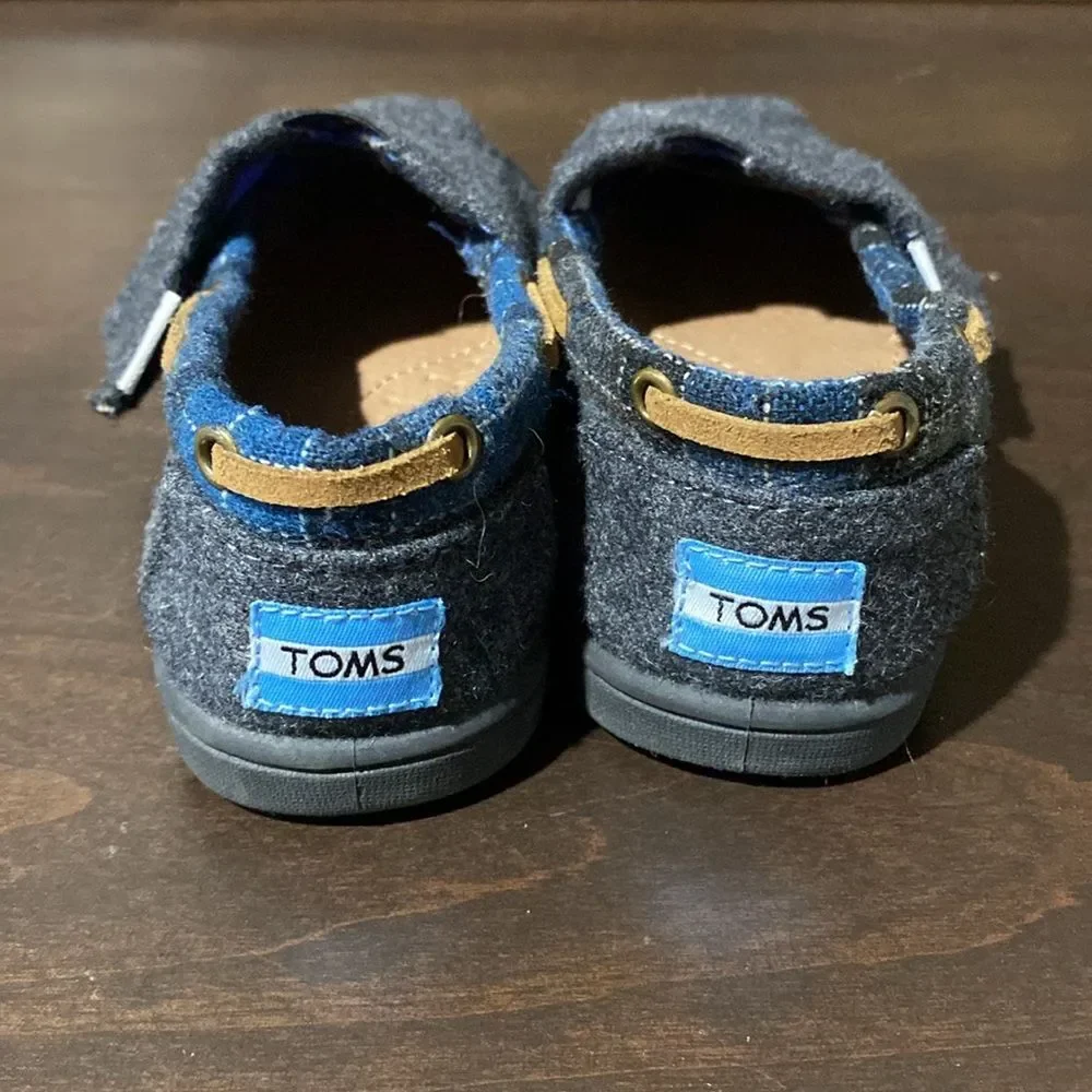 Toms shoes Bimini Gray Blue Tartan Toddler Size 9